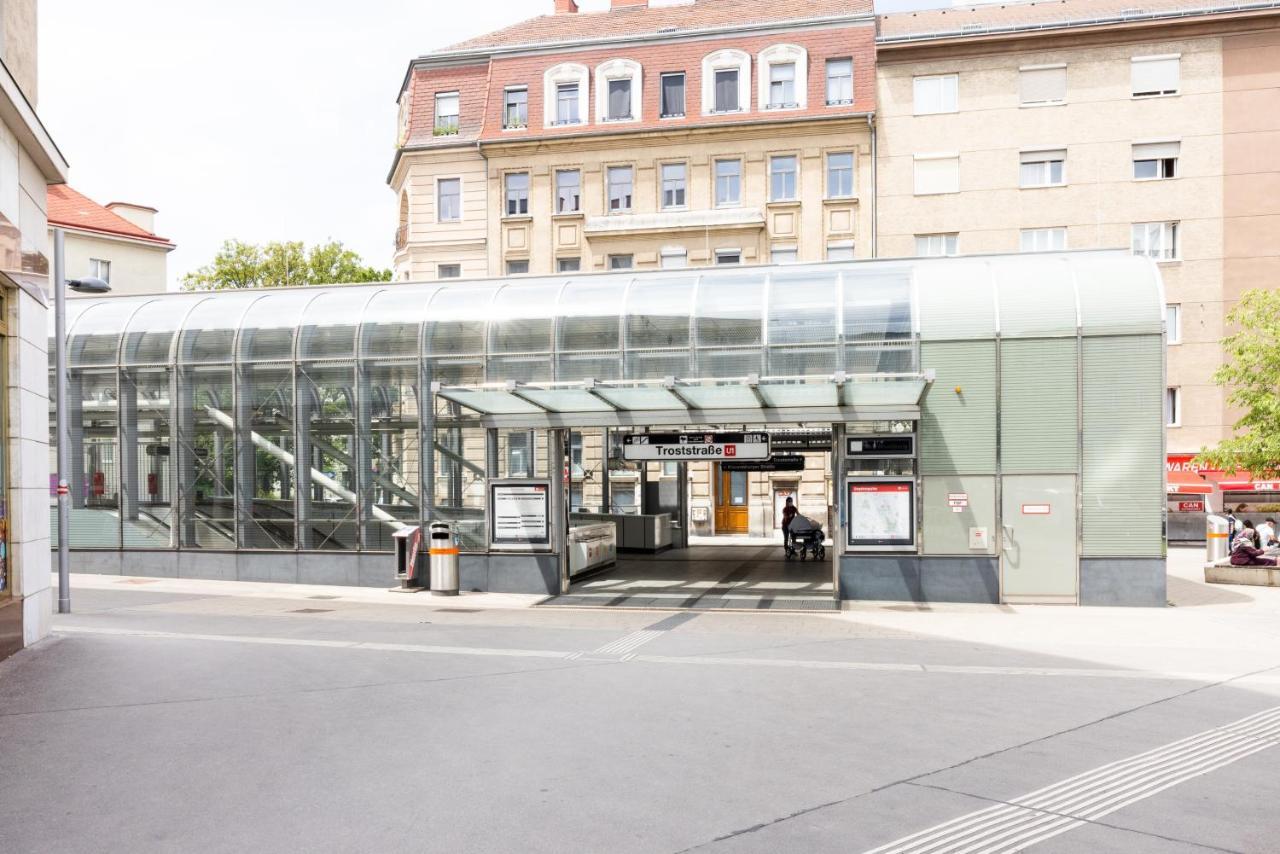 Station * Viena